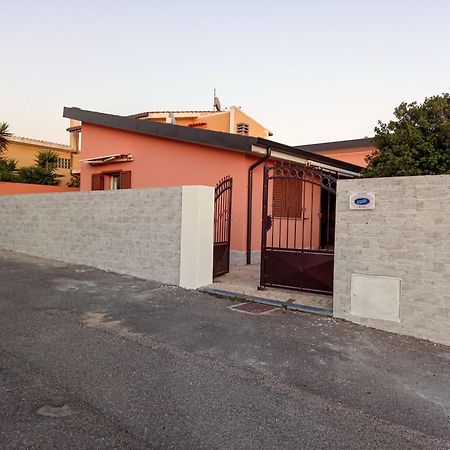 Casa Vacanze Santa Caterina Di Pittinuri  Exterior foto